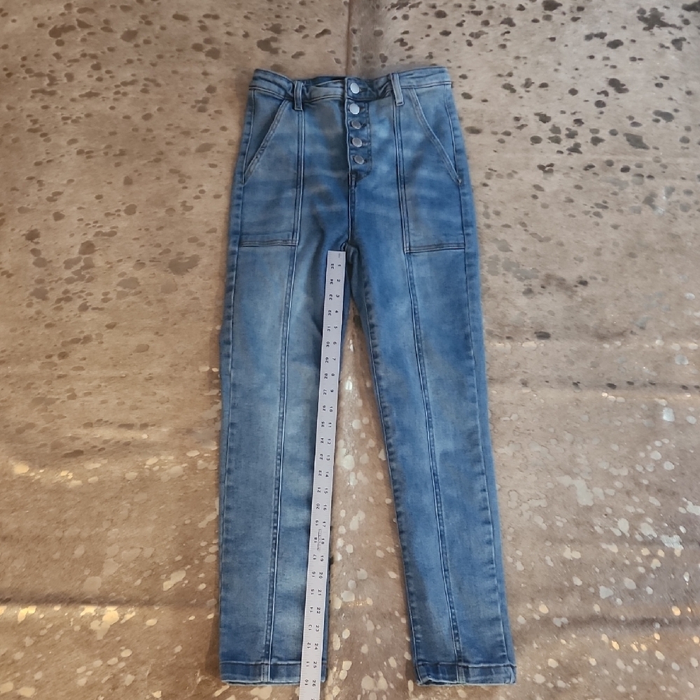 High Rise Blue Jeans with Straight Legs